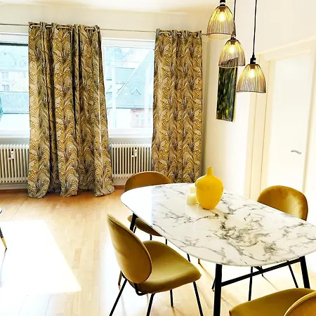 Geschmackvolle Design - 15 Min Airport & Parkplatz Offenbach am Main